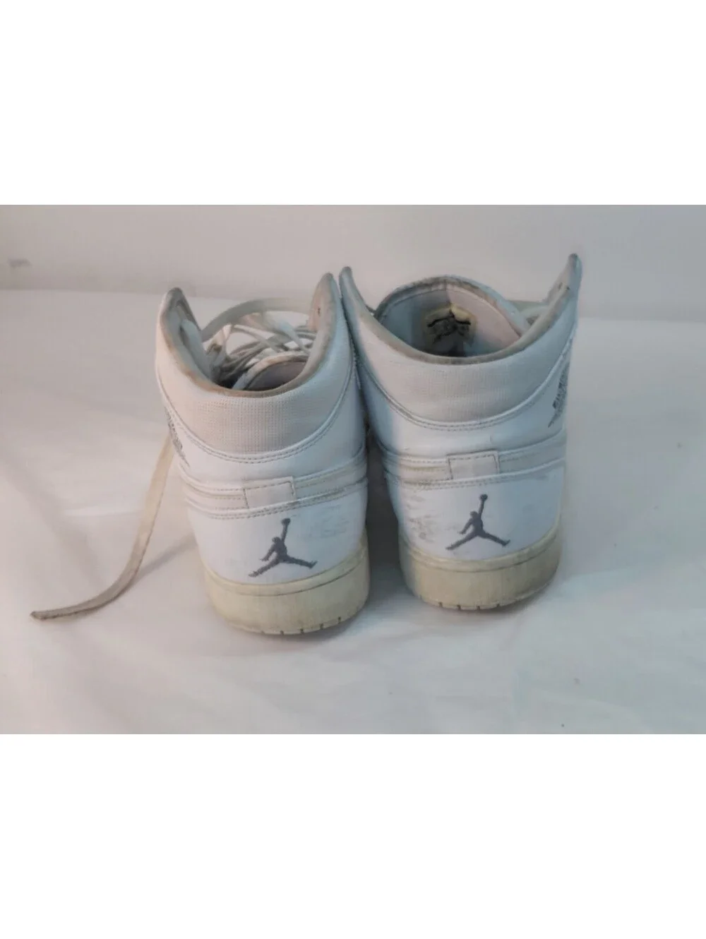 Nike Air Jordan 1 Retro Men's Size 12.5 White  554724-102